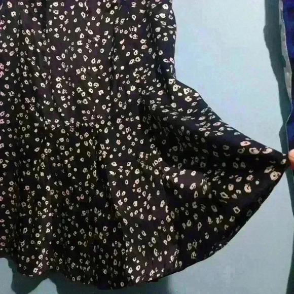 Liz Claiborne size 12 fully lined 100% silk navy blue white knee length skirt - Picture 5 of 6